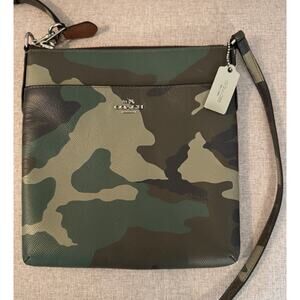 Vintage Coach Camo Dark Green/ Multi Pebble Leather Crossbody Bag